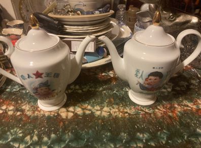 Rare Chinese themed designer teapots free postage