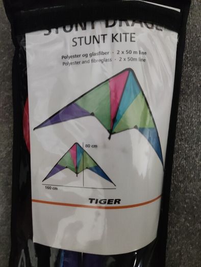 New Badminton set 2 rackets + New kids Kite