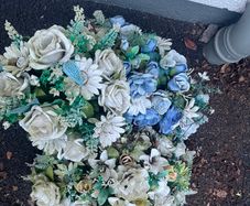 Free Flower Garland Necklace & Artificial Flowers Displays