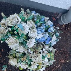 Free Flower Garland Necklace & Artificial Flowers Displays