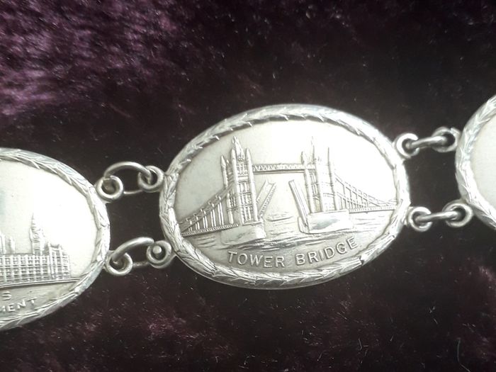 Vintage - 'London' -  Silver Bracelet