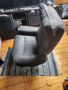 Levi recliner chair