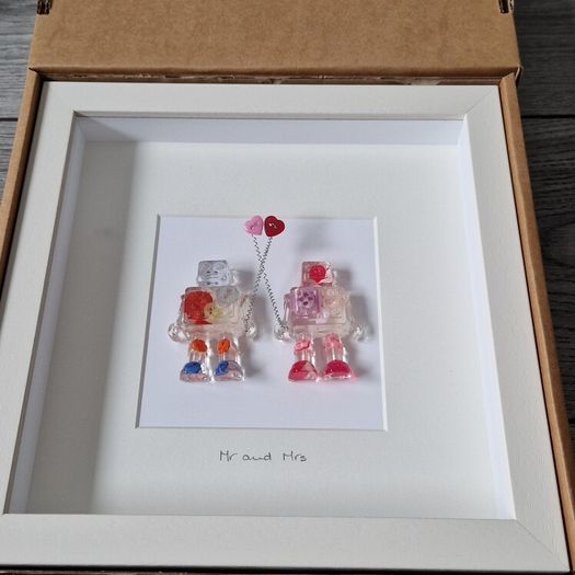 Button Studios Mr & Mrs