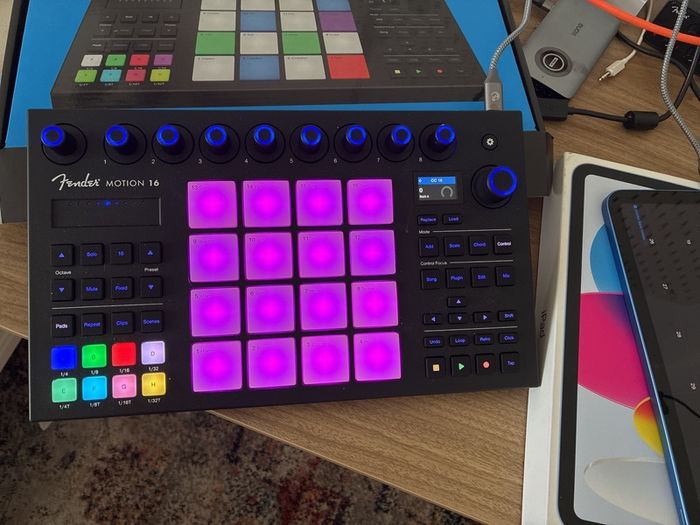 Fender Motion 16 Midi Controller