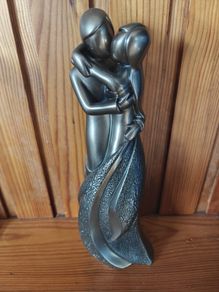 Genesis statue