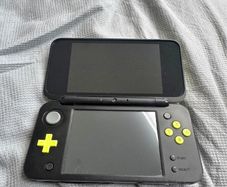 Nintendo 2DS XL