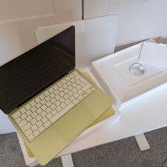 13inch MacBook Neo 8GB 256GB Citron Yellow  Purchased Aug 2nd from Select + Receipt