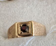 9ct ruby