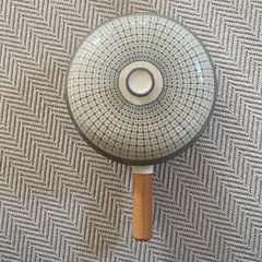 vintage Bloomingville "Carla" collection ceramic serving bowl/saucepan with a rubberwood handle