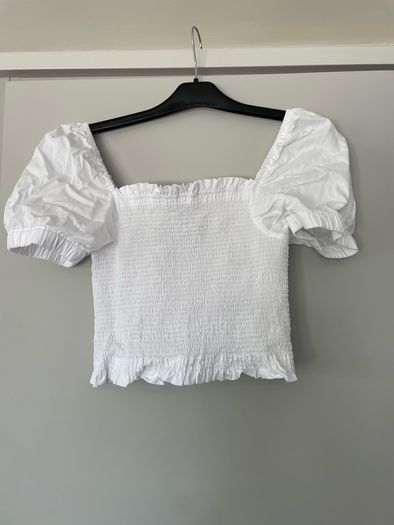 Dkny white cropped elasticated top