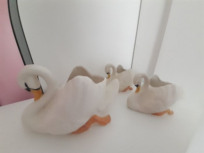 Sylvac Swan Trio Collectable
