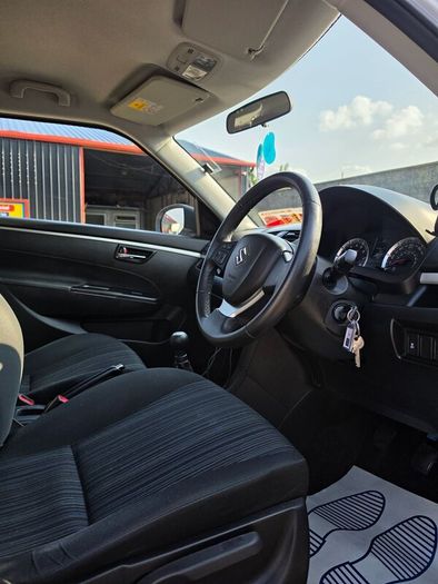 Suzuki Swift 2015
