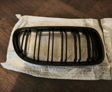 BMW E90 grille