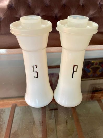 Vintage Tall 1970s MCM Atomic Retro Tupperware Salt and Pepper Shakers