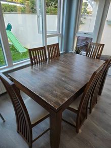 Kitchen Table & Chairs