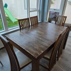 Kitchen Table & Chairs
