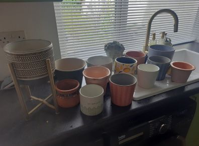 Plant pots