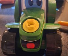 John Deere Build a Johnny Tractor