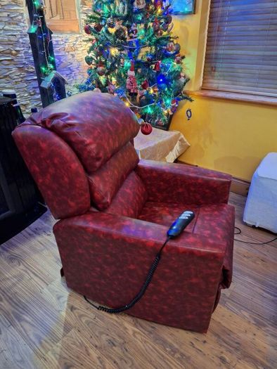 riser / recliner electric armchair