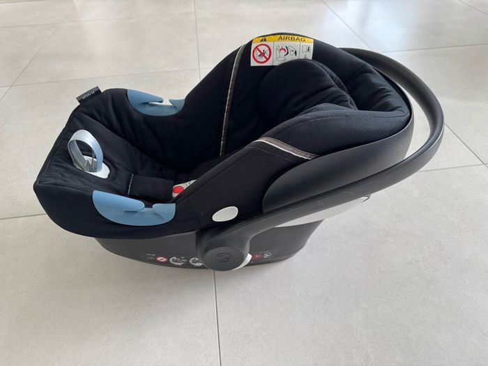 Cybex Aton M carseat