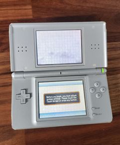 Nintendo DS Lite grey for parts (Read cartridge)