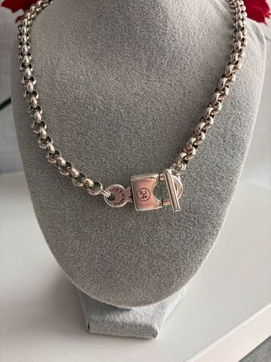 Padlock and Key Toggle Closure Chain