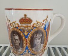 King George VI coronation mug