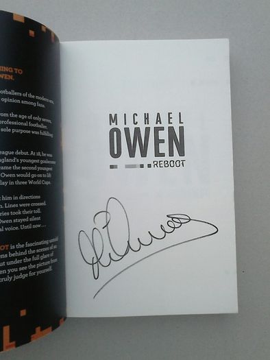 MICHAEL OWEN signed book Liverpool etc