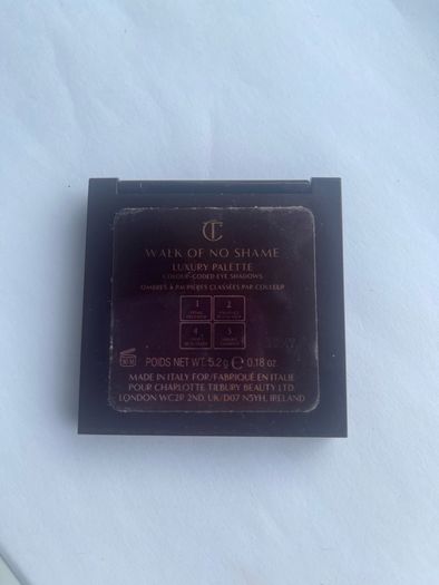 Charlotte Tilbury eyeshadow palette