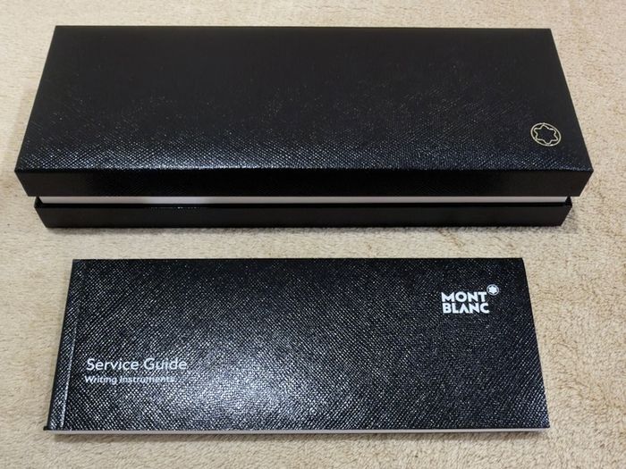 Montblanc Pix Ballpoint Pen ( 114797 )