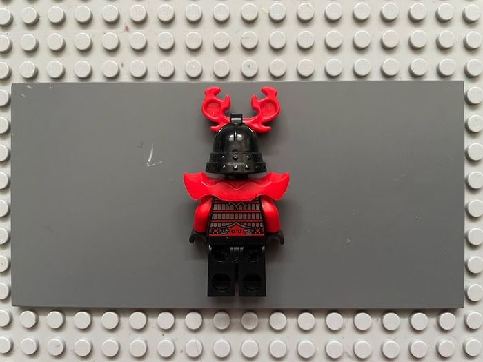 lego ninjago njo0075 Stone Army Warrior minifigure - Red Face