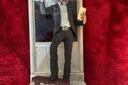 Far Cry 5 collectors statue + extras