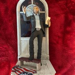 Far Cry 5 collectors statue + extras