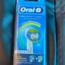 Oral B electric toothbrush replacement heads precision clean brand new Image 4