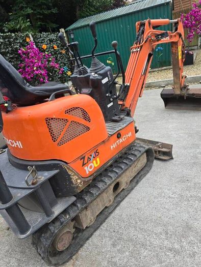 Hitachi Mini Digger Zaxis 10U