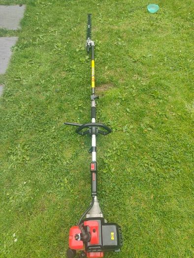 Long reach hedge trimmer