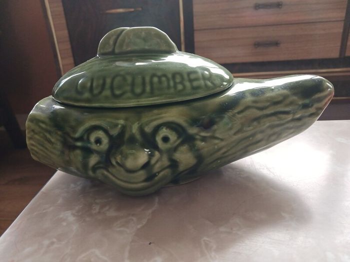 Cucumber face pot