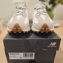 Brand new New Balance 327 trainers in cream/off-white