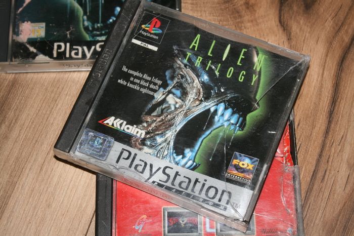 Playstation 1 games (35 each)