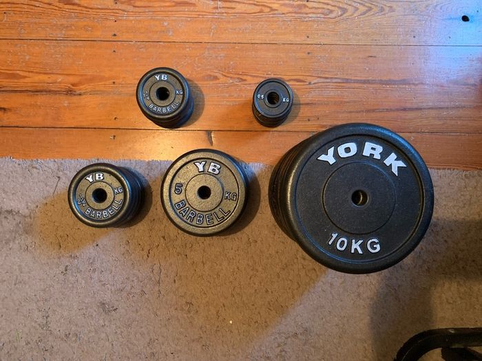Pro Power bench press + additional bar and weights