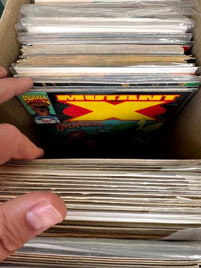 Marvel, DC & Indie Medium Comic Box w 180 comics for Sale