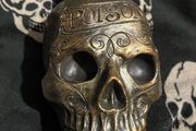 skull poison decoration size 22/15 cm