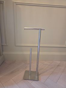 toilet roll holder (free)