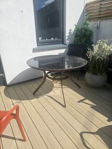 1.2m round outdoor table