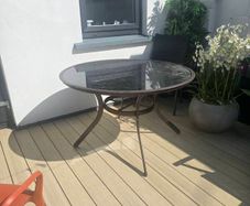 1.2m round outdoor table