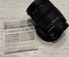 Sigma 18-200mm F3.5-6.3 Contemporary DC Macro OS HSM lens