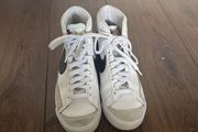 Nike uk 5 trainers