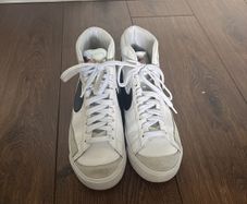 Nike uk 5 trainers