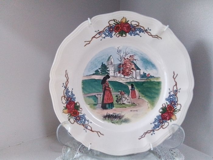Vintage Sarrguemines Salad Plate