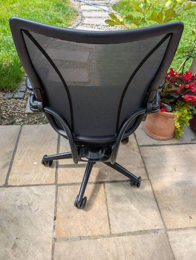 ergonomic office chair